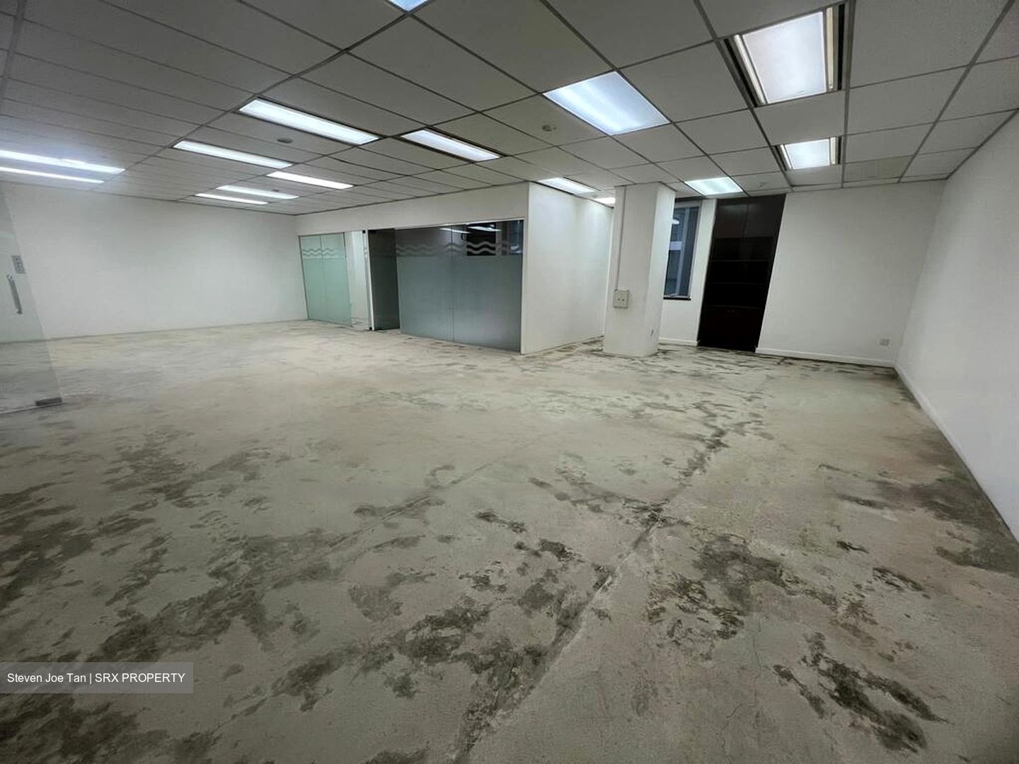 Bangkok Bank Building (D1), Office #458178561